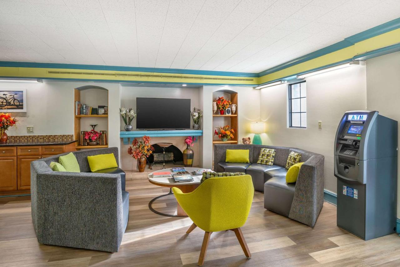 | Days Inn by Wyndham Richmond/South