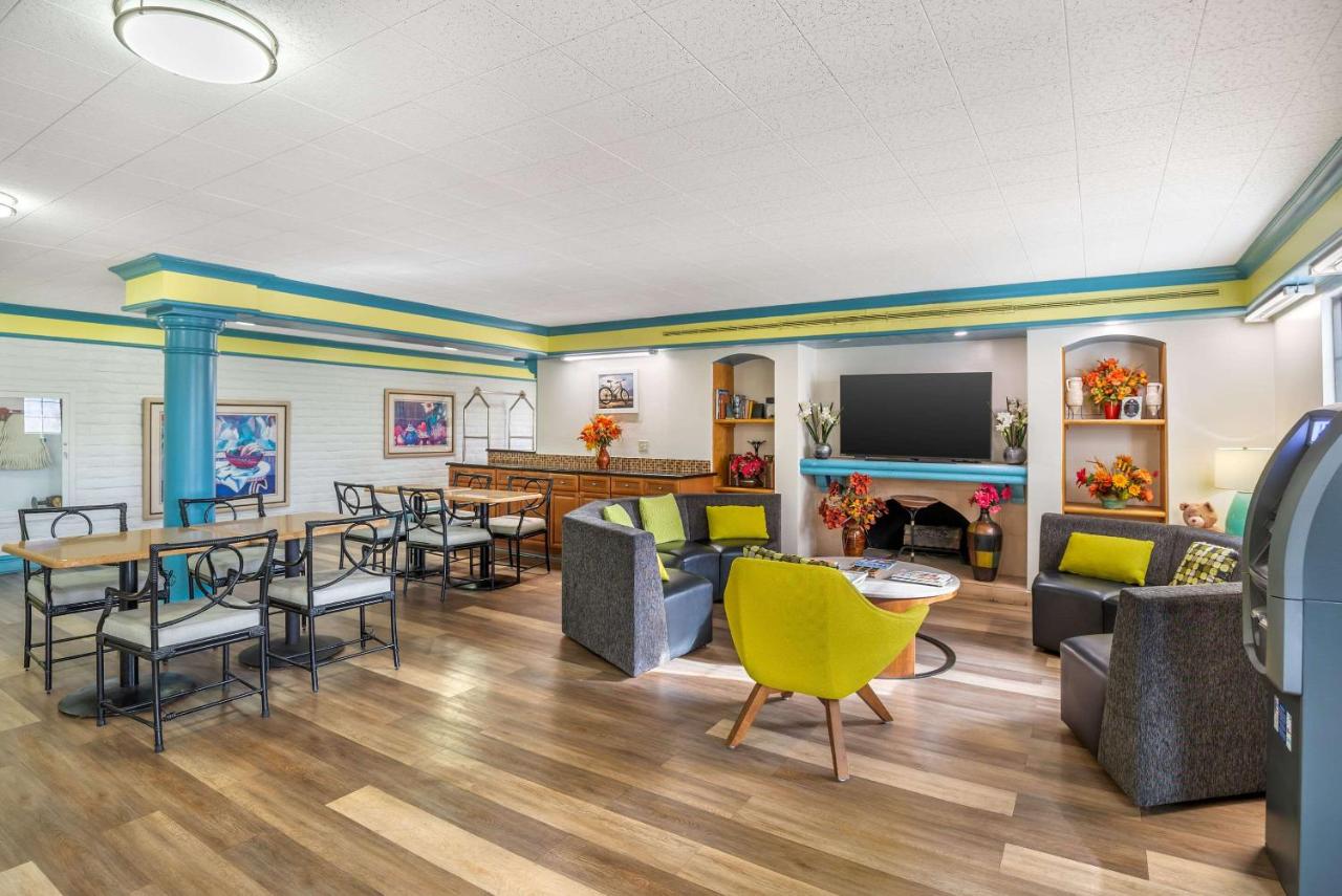 | Days Inn by Wyndham Richmond/South