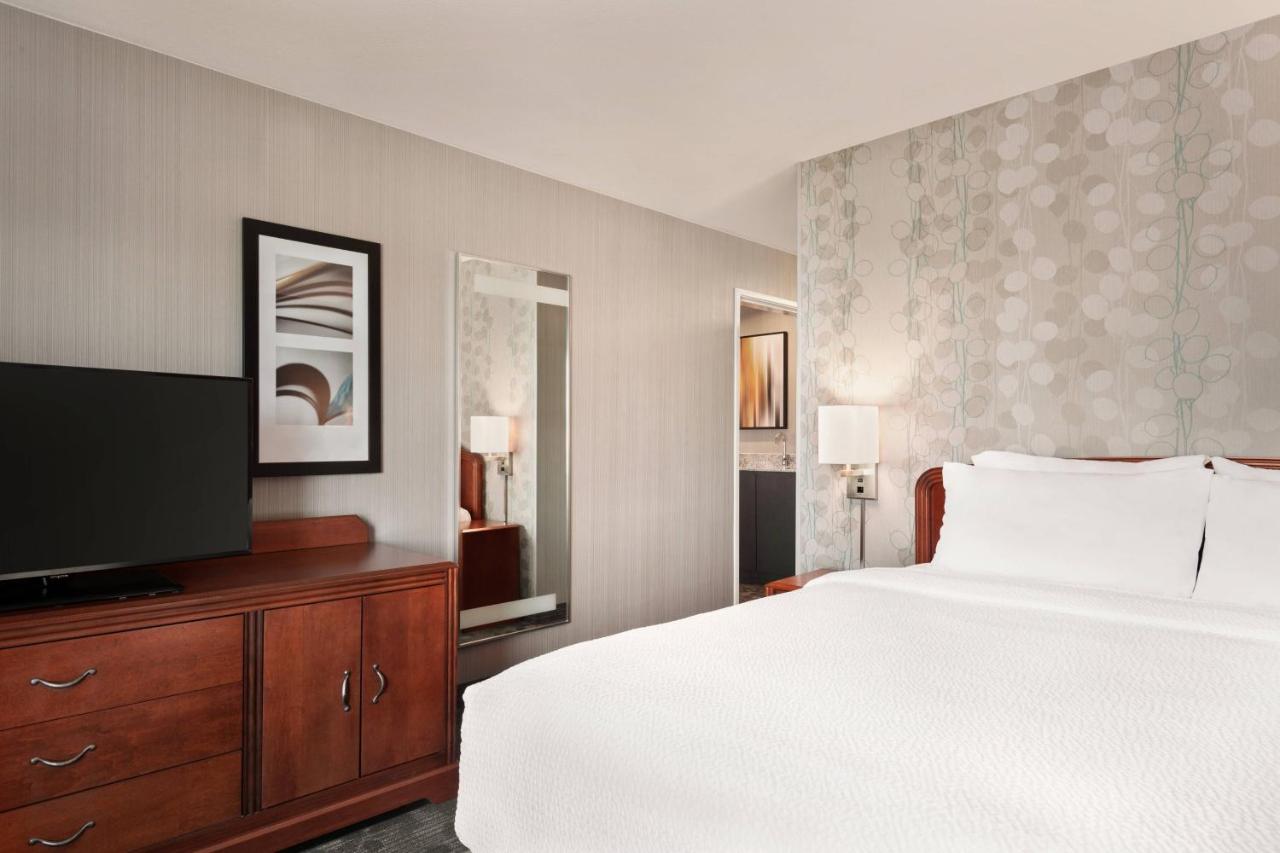 | Courtyard by Marriott San Jose South/Morgan Hill