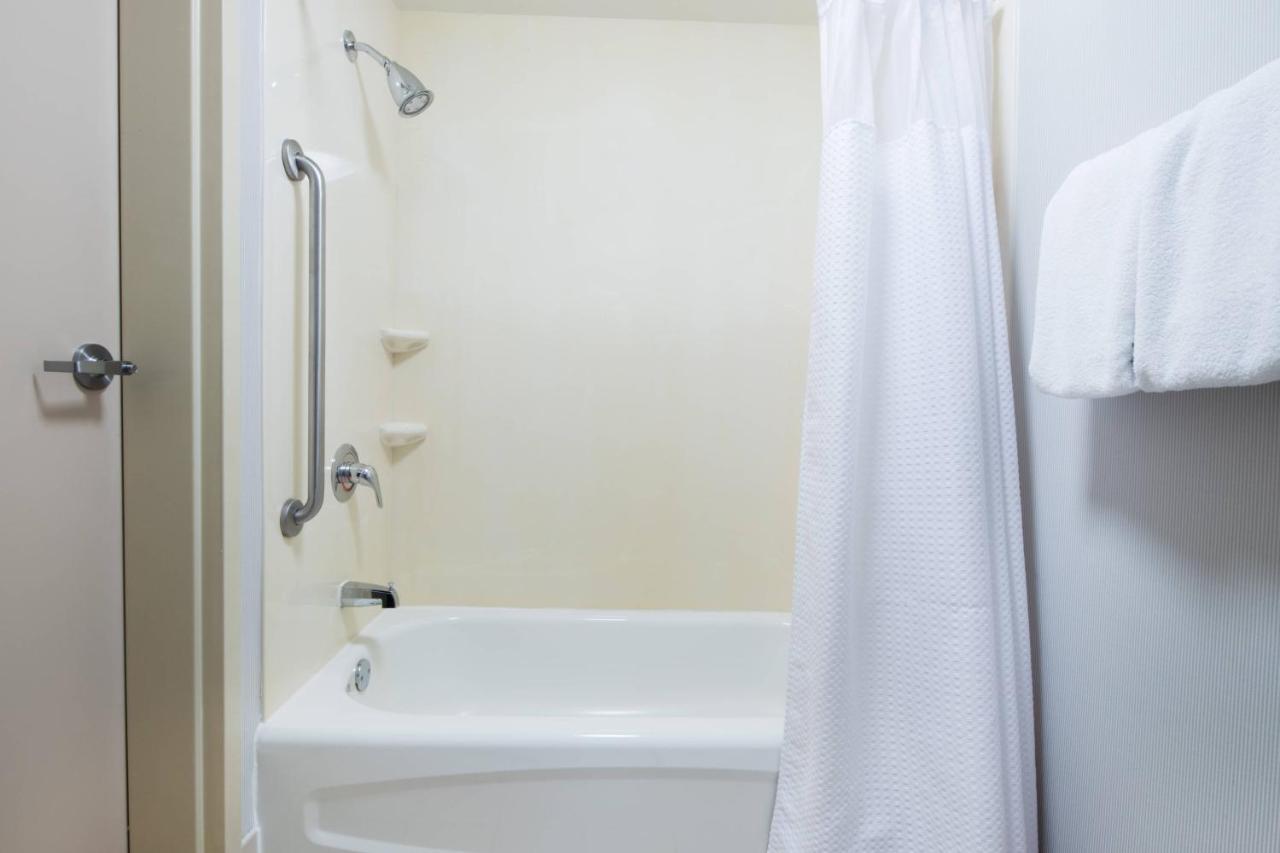  | Courtyard by Marriott Newark Silicon Valley