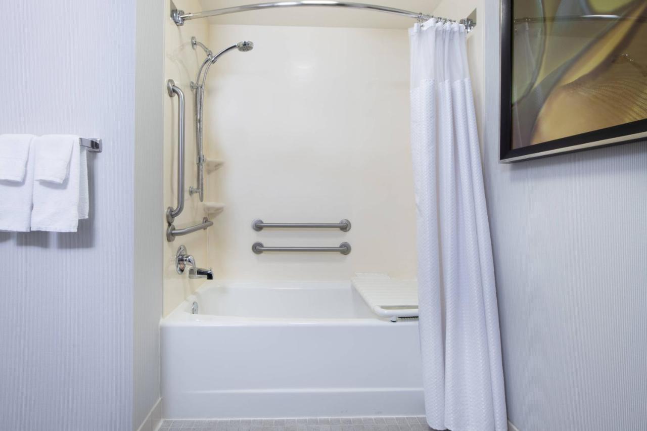  | Courtyard by Marriott Newark Silicon Valley