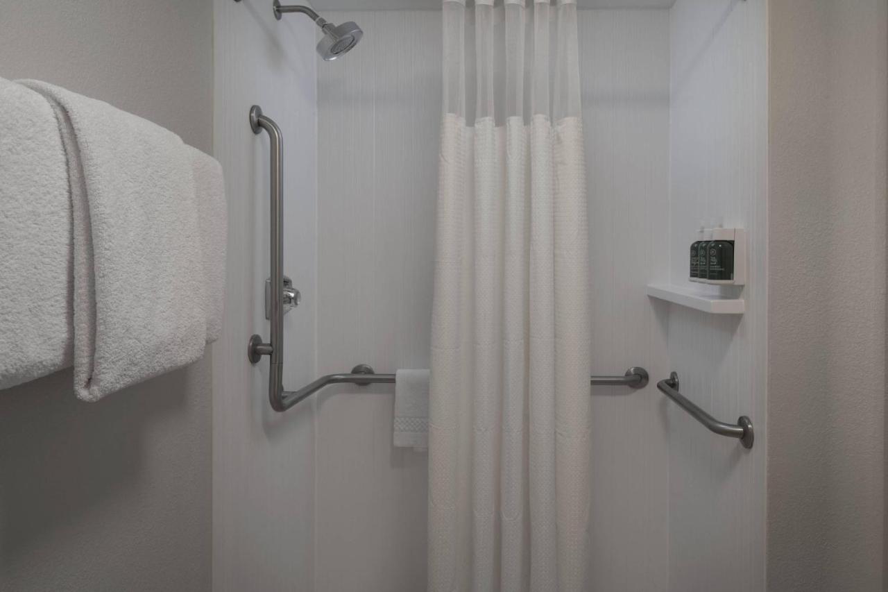  | Courtyard by Marriott Jacksonville at the Mayo Clinic Campus/Beaches