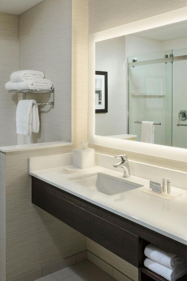 | Fairfield by Marriott Waterbury Stowe