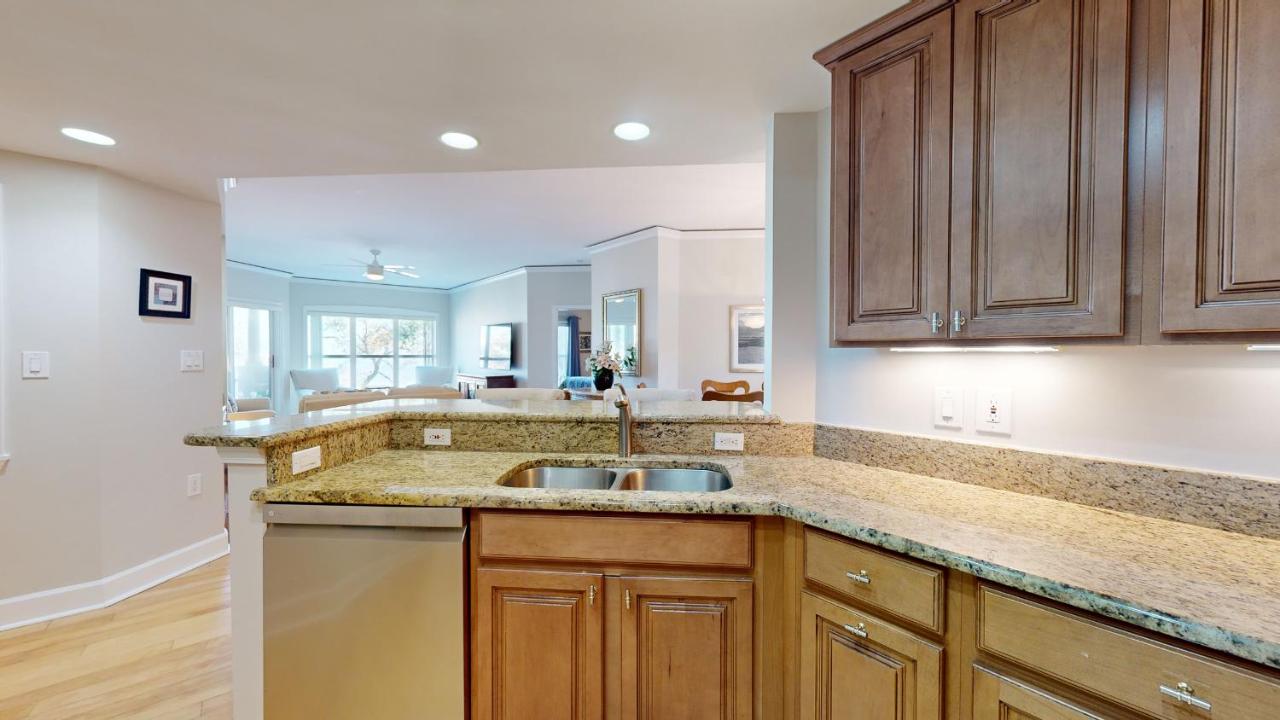  | 5405 Hampton Place South
