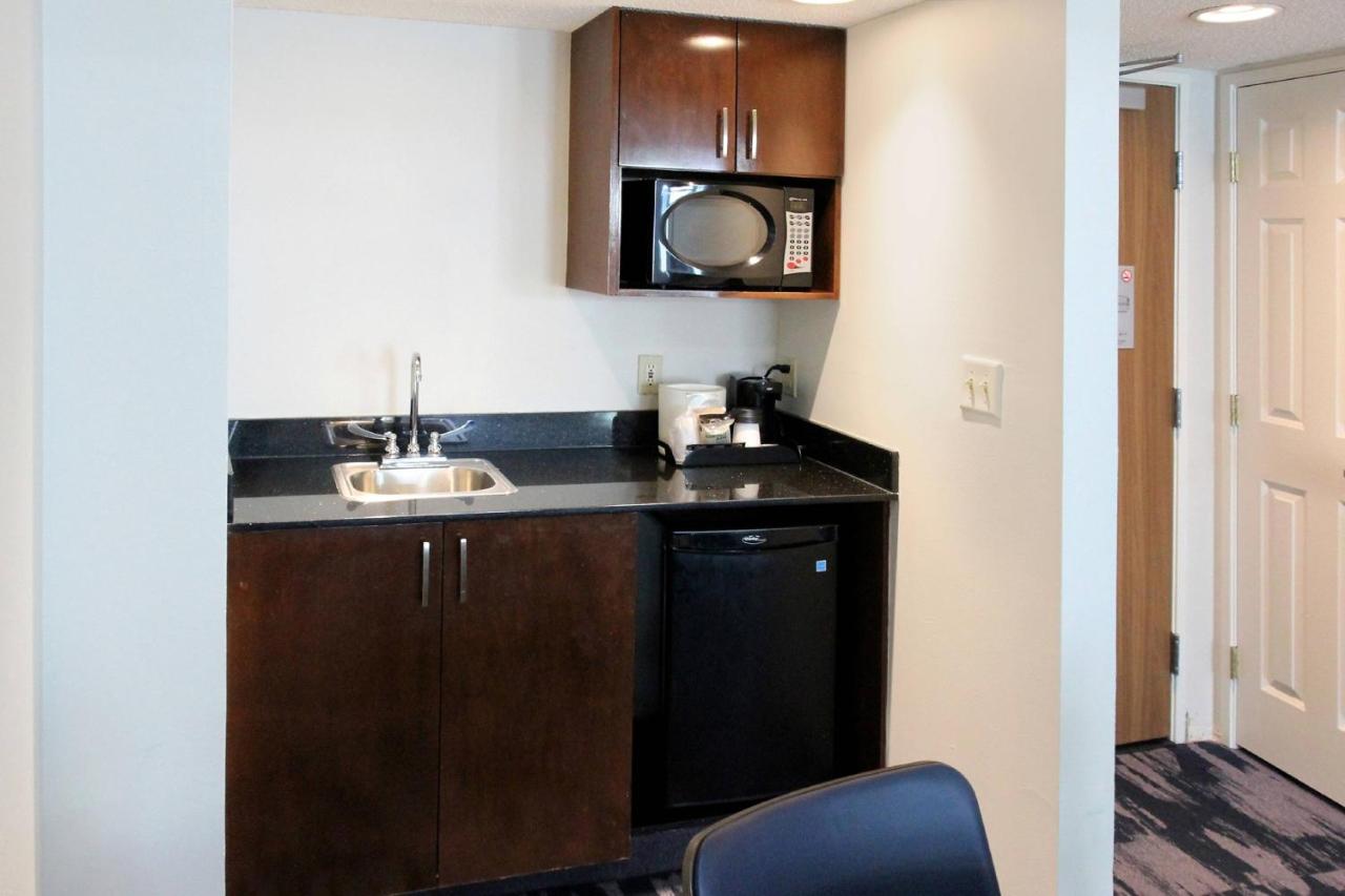 | Fairfield Inn & Suites by Marriott Charleston Airport/Convention Center