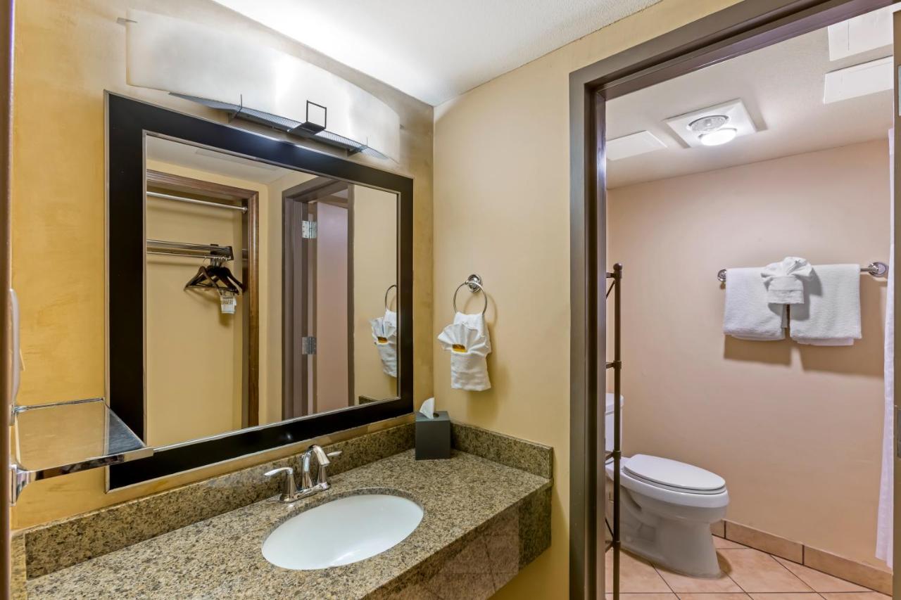 Queen Room with Two Queen Beds at Best Western Plus Raton Hotel
