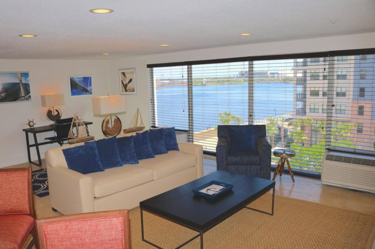  | Southbank Hotel by Marriott Jacksonville Riverwalk
