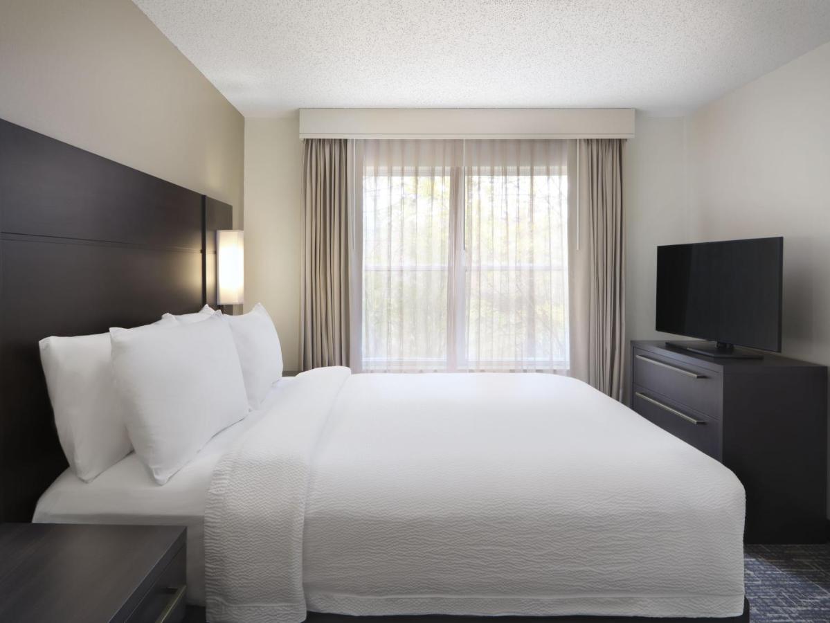 One-Bedroom Queen Suite at Residence Inn by Marriott Albany East Greenbush/Tech Valley