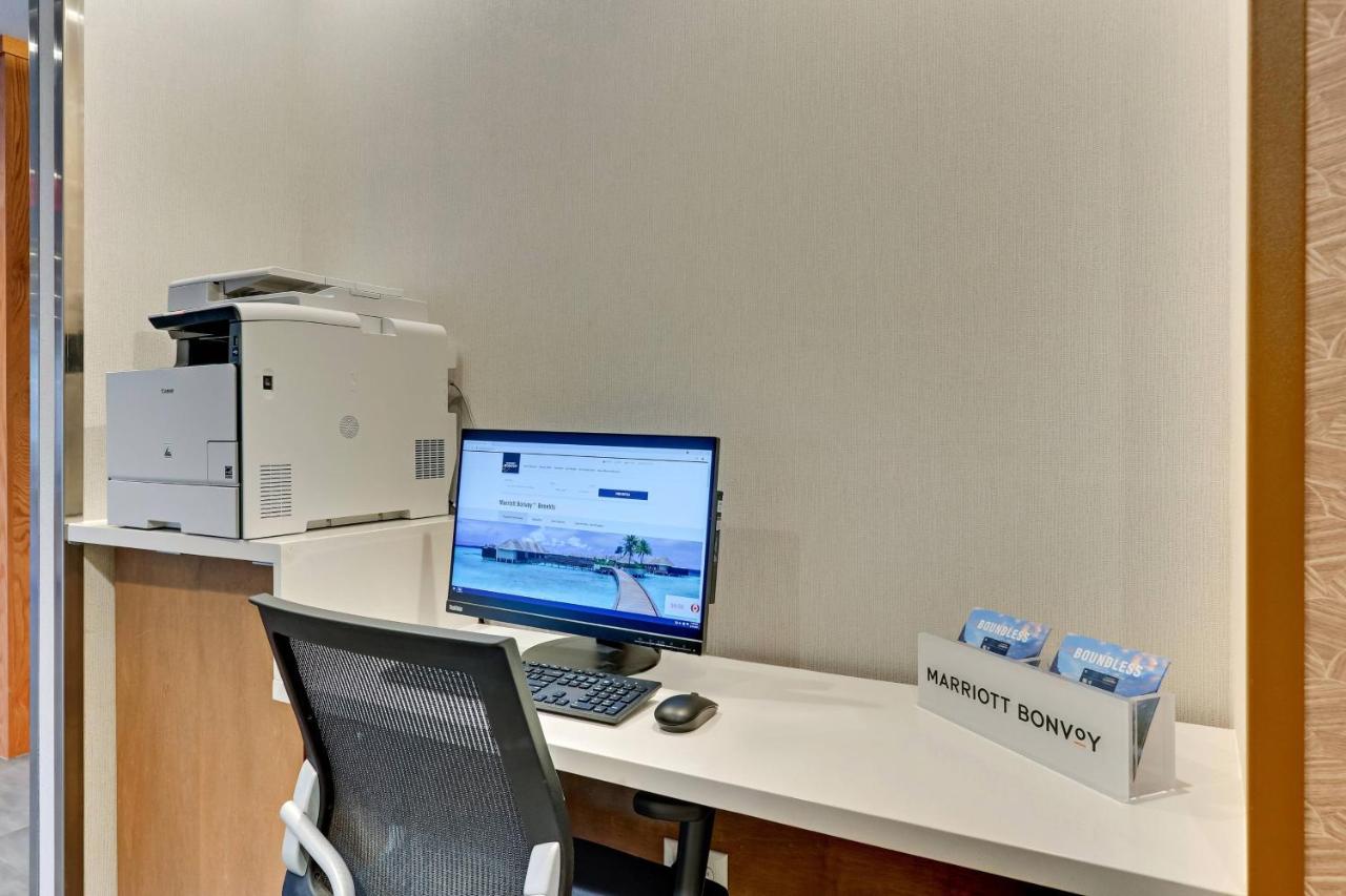 Fairfield Inn & Suites by Marriott Dallas Love Field