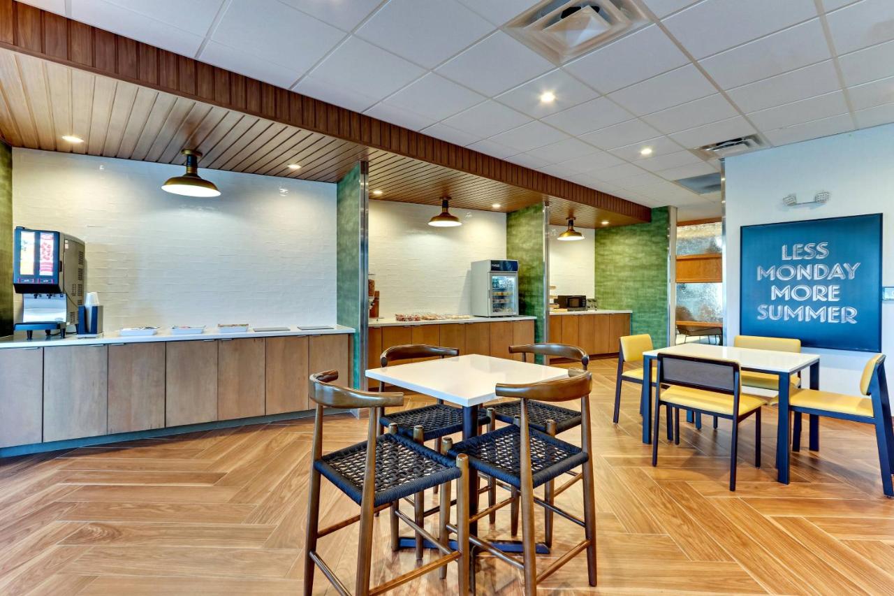 Fairfield Inn & Suites by Marriott Dallas Love Field