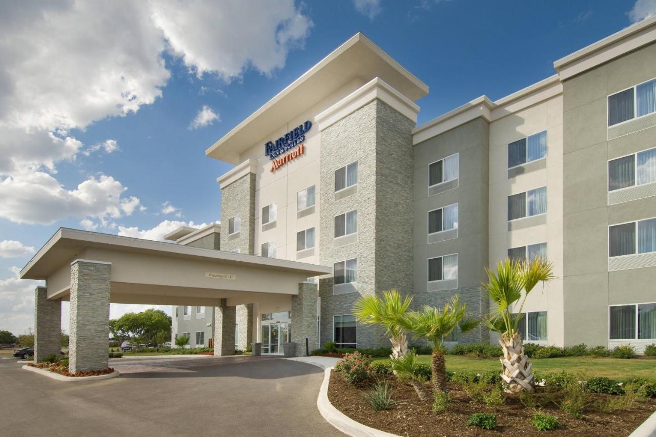 | Fairfield Inn & Suites by Marriott New Braunfels