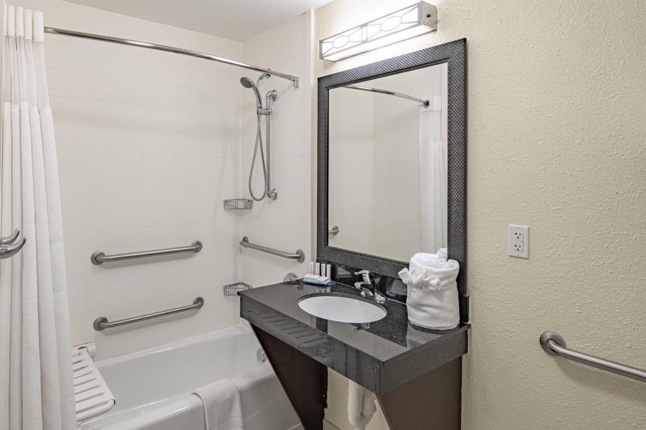 | Fairfield Inn & Suites by Marriott New Braunfels