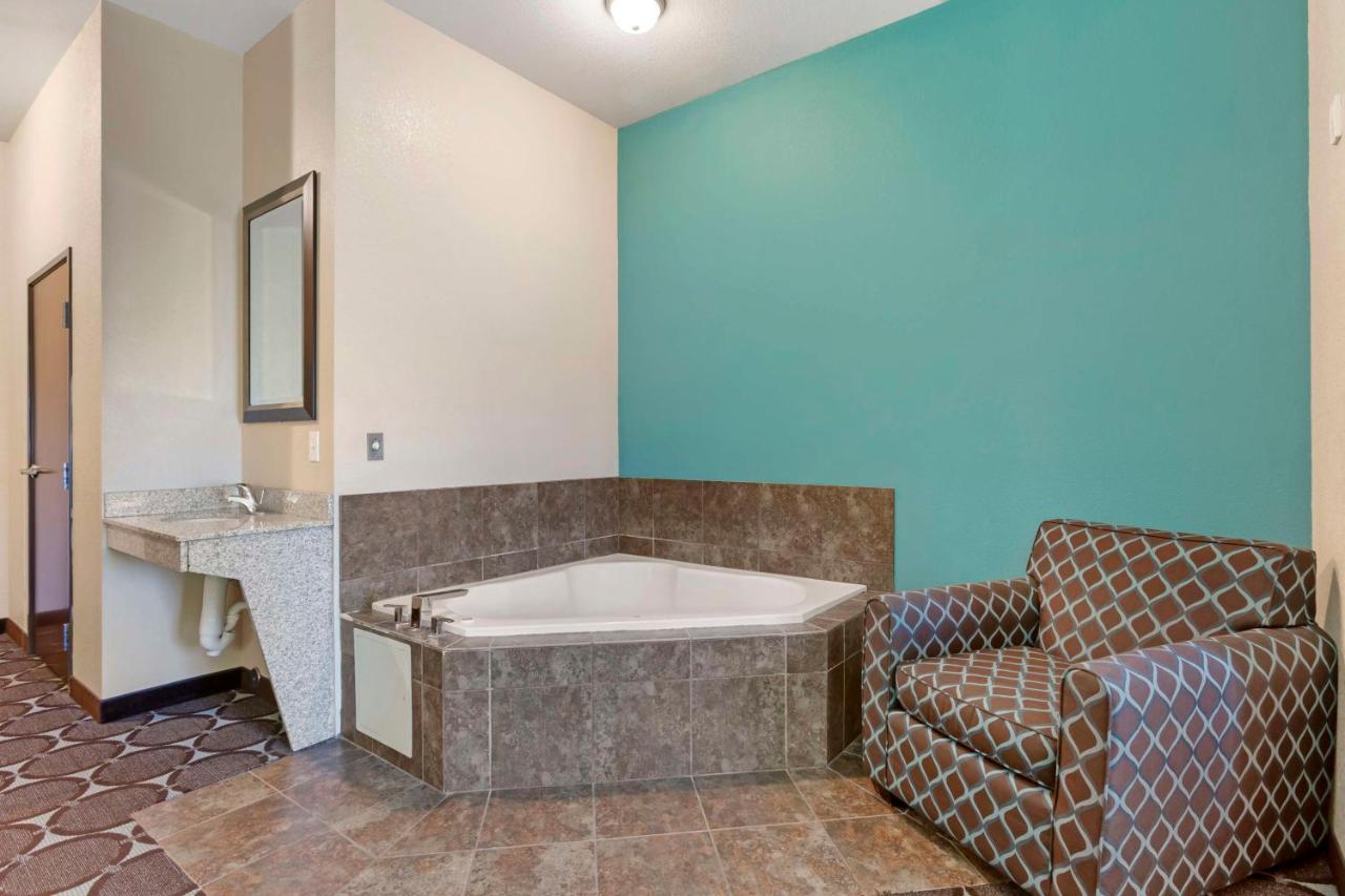 | Best Western Sonora Inn & Suites