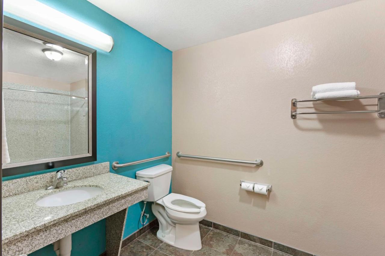 | Best Western Sonora Inn & Suites