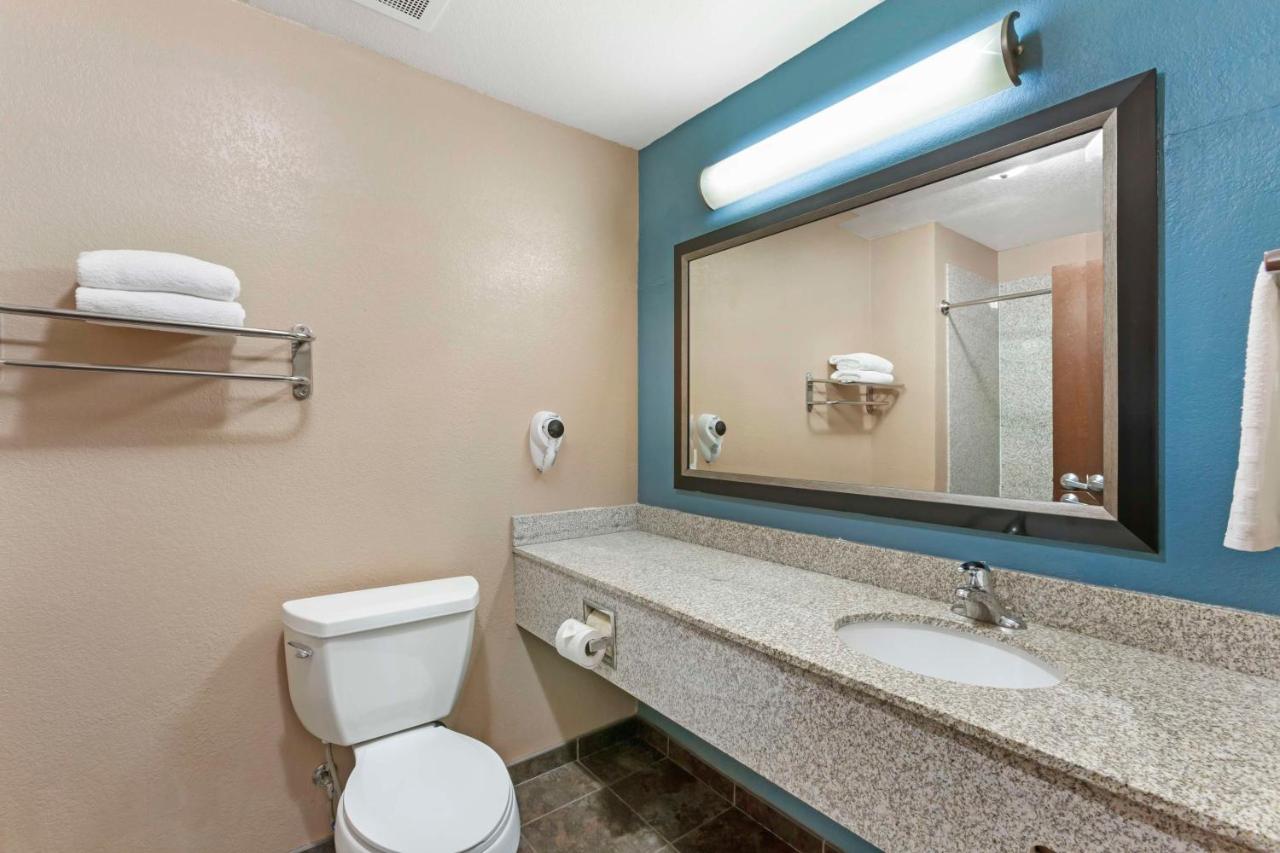 | Best Western Sonora Inn & Suites