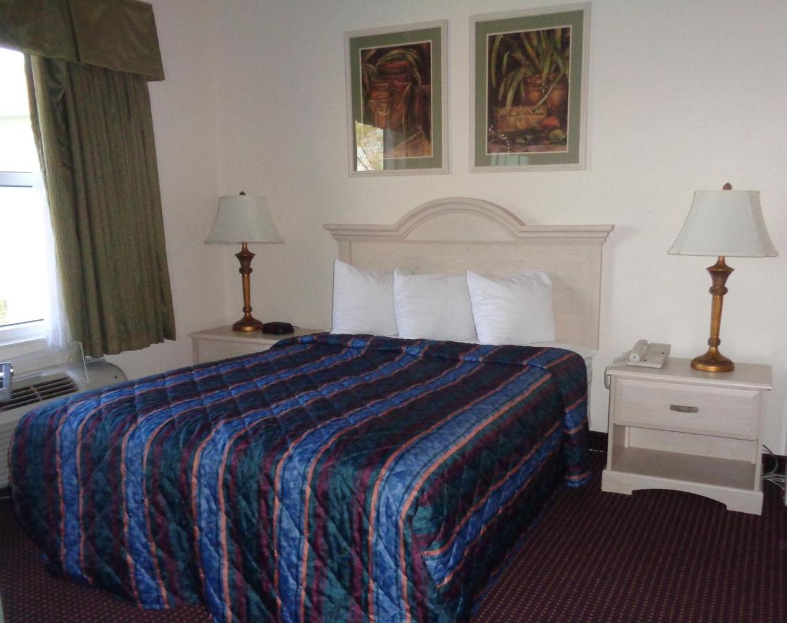 | Allure Suites