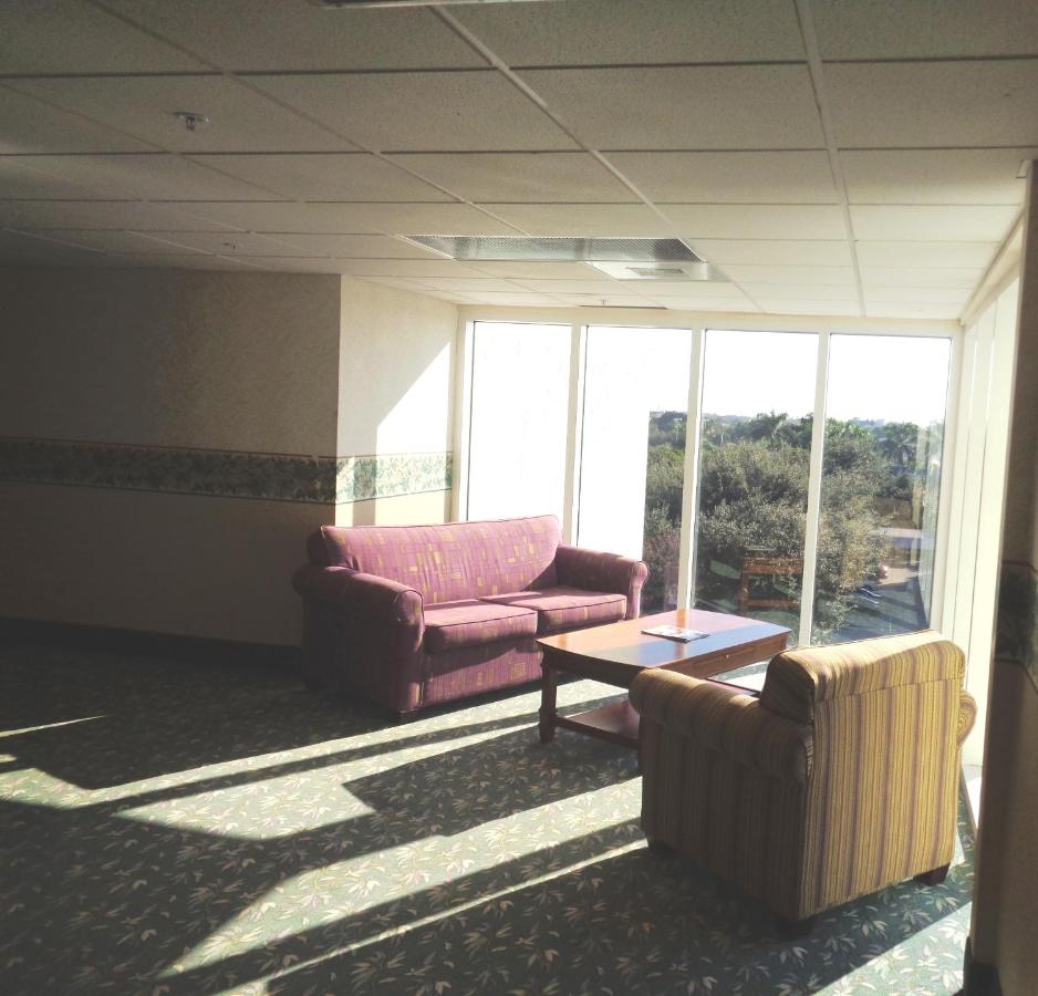 | Allure Suites