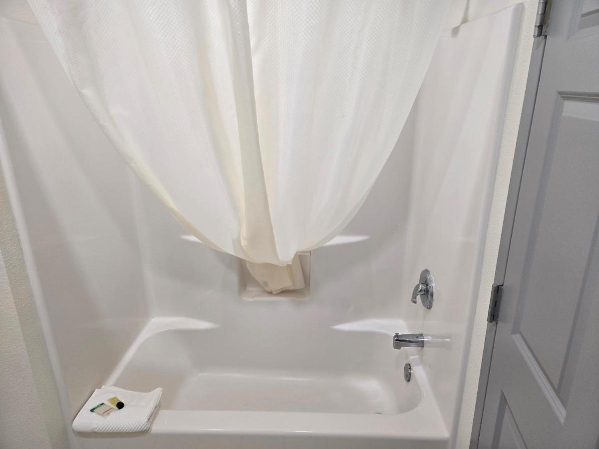 King Suite at Allure Suites