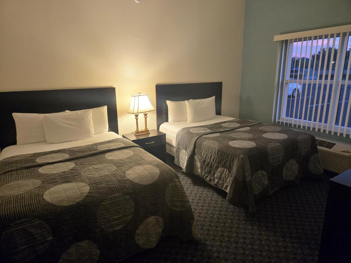  | Allure Suites