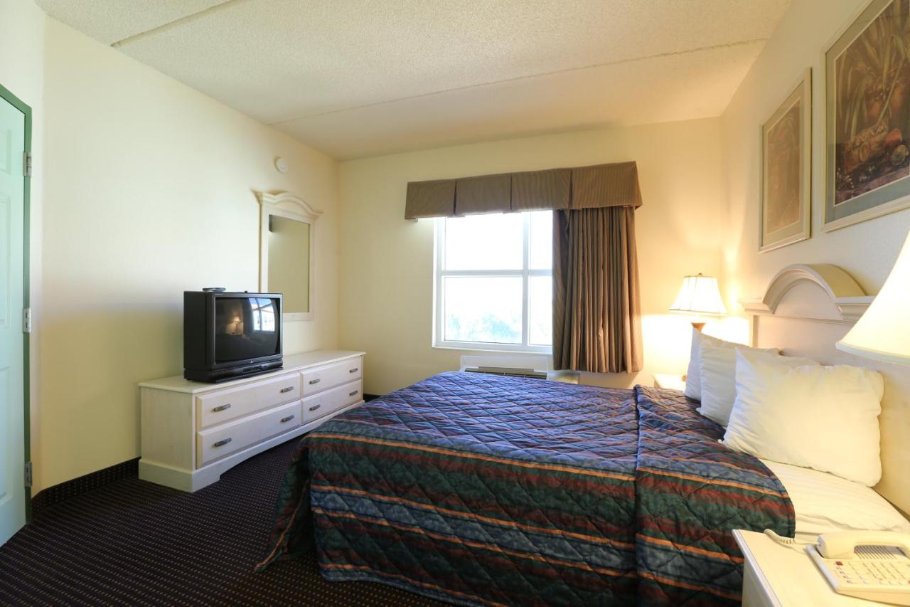 | Allure Suites