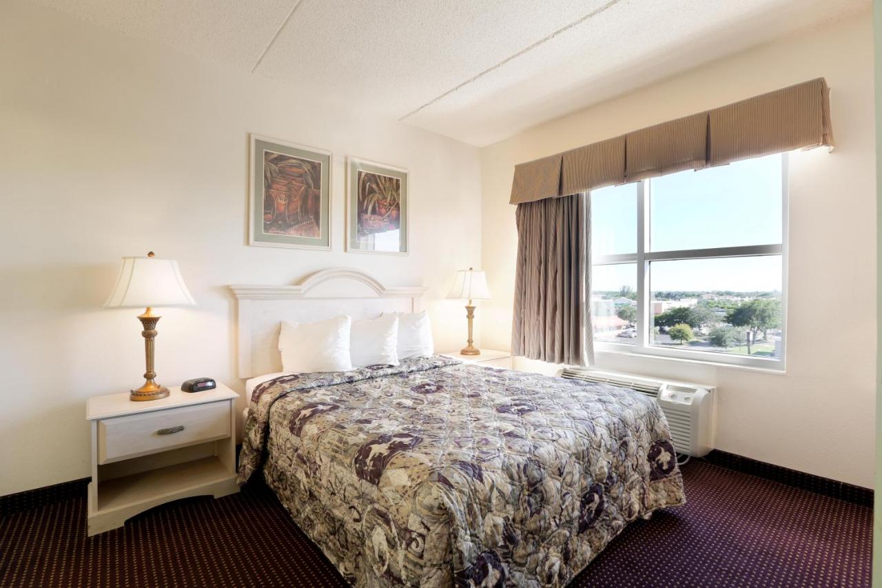 | Allure Suites