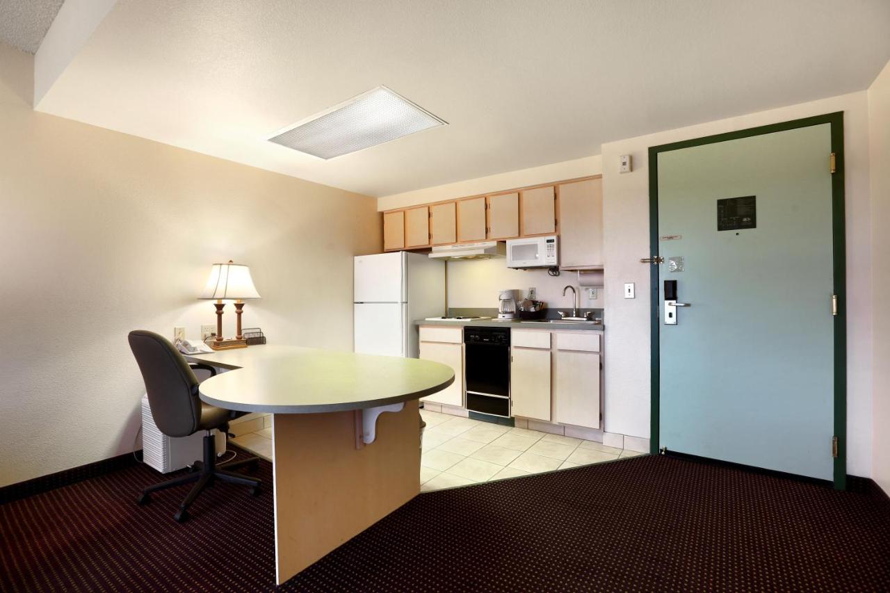 King Suite at Allure Suites