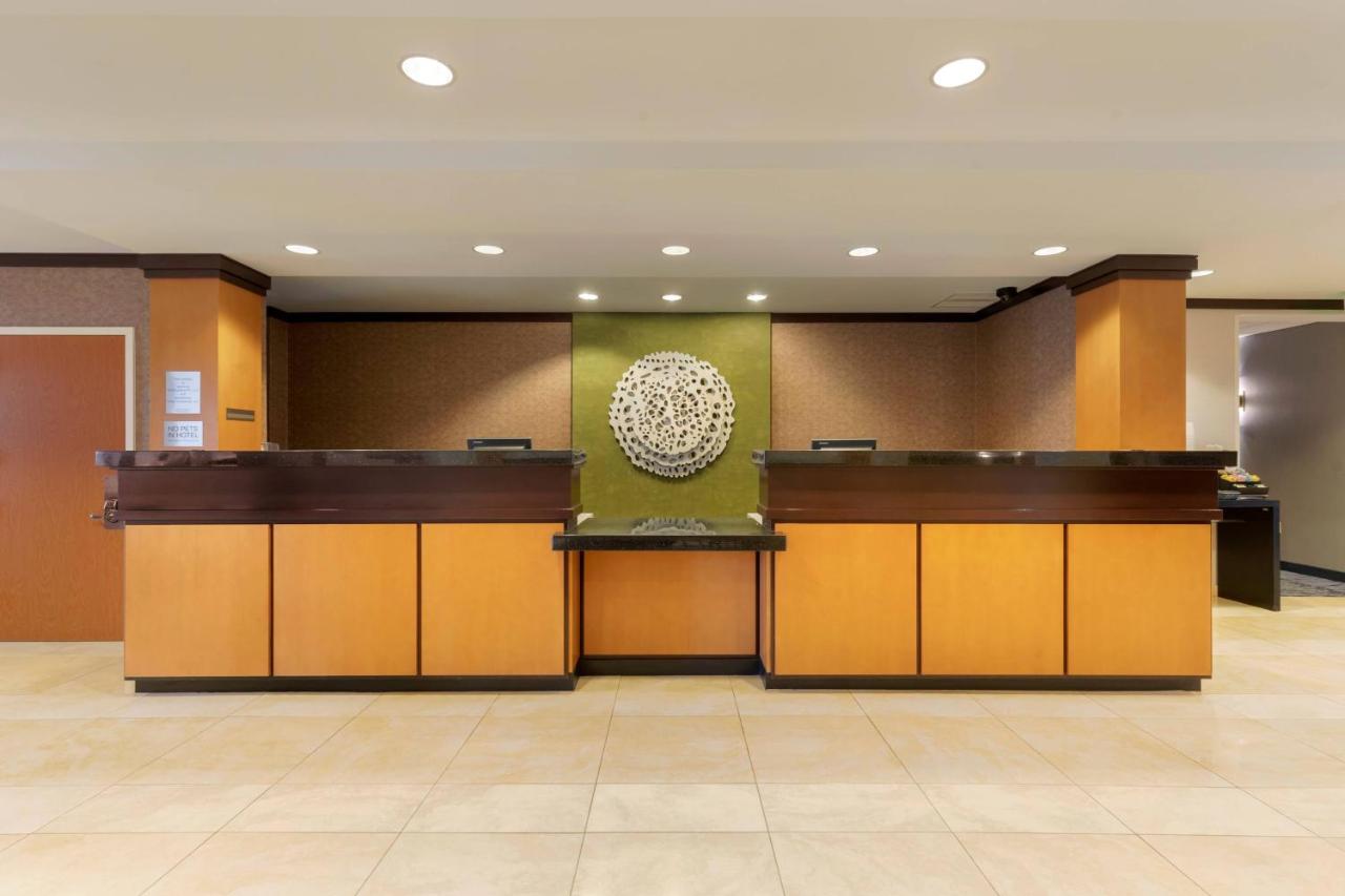 | Fairfield Inn & Suites by Marriott Rockford
