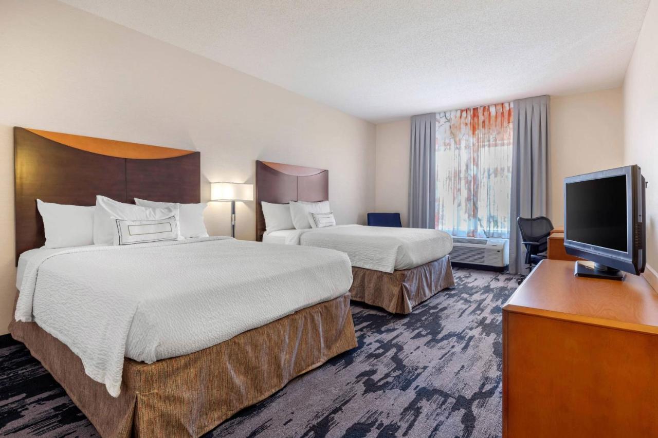 | Fairfield Inn & Suites by Marriott Rockford