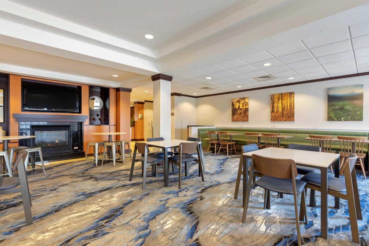  | Fairfield Inn & Suites by Marriott Rockford