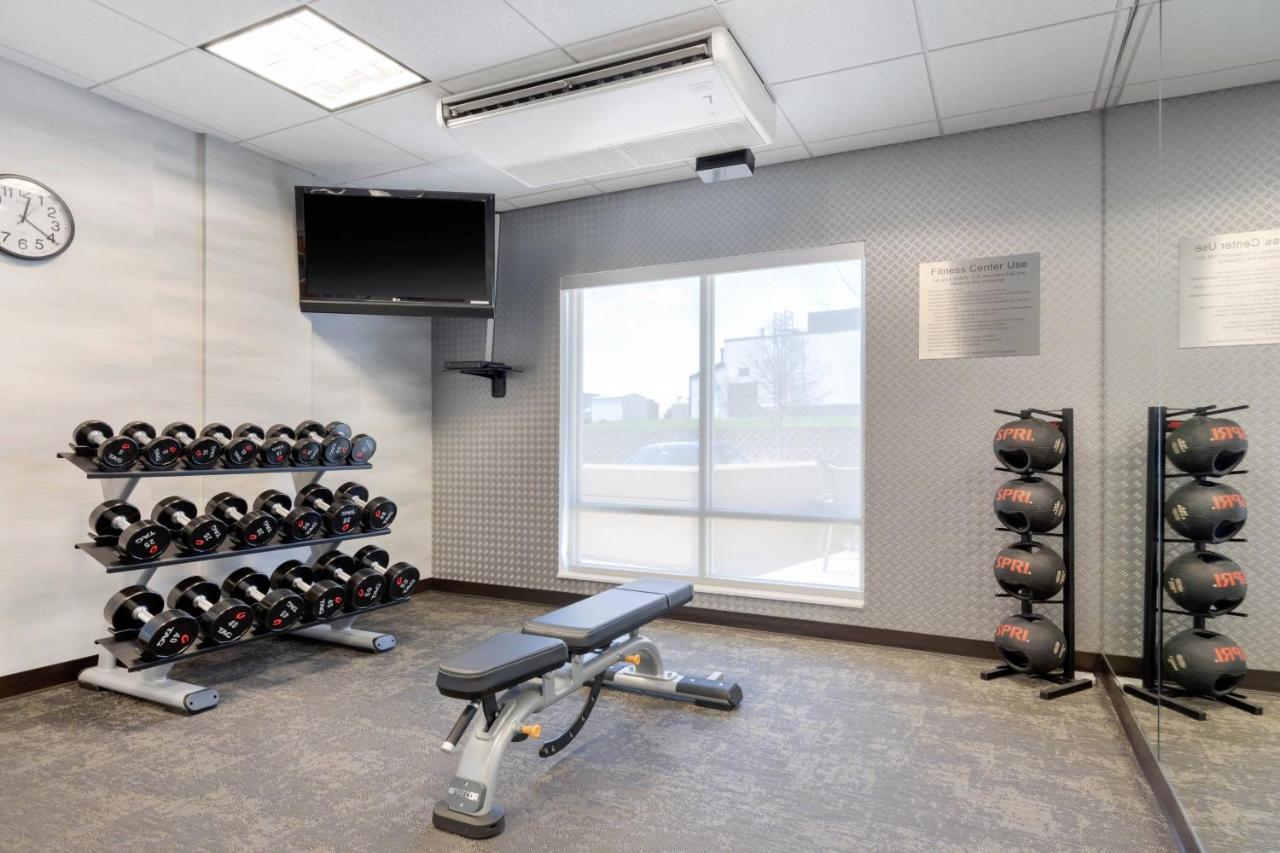 | Fairfield Inn & Suites by Marriott Rockford
