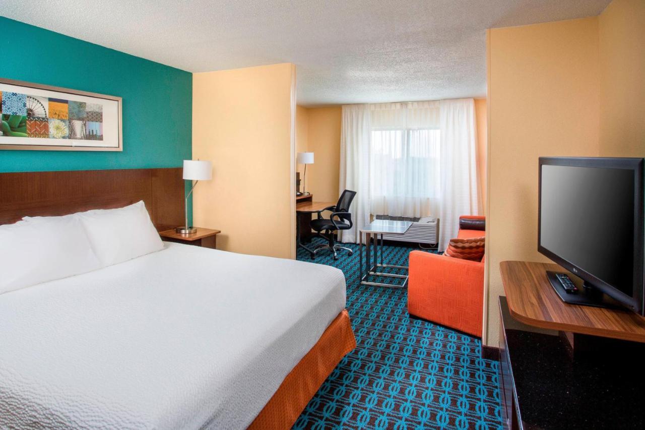 | Fairfield Inn & Suites Chicago Tinley Park