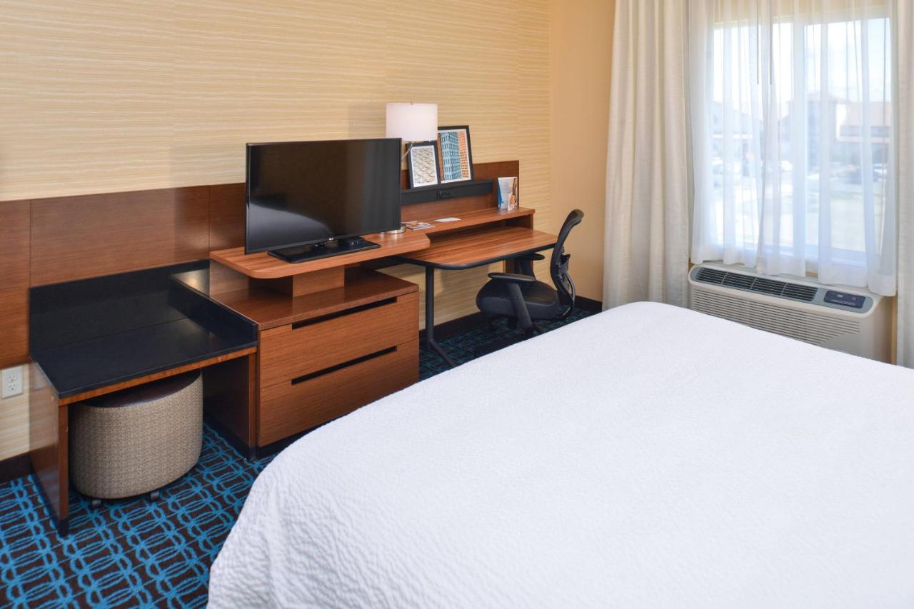 | Fairfield Inn & Suites Sacramento Airport Woodland