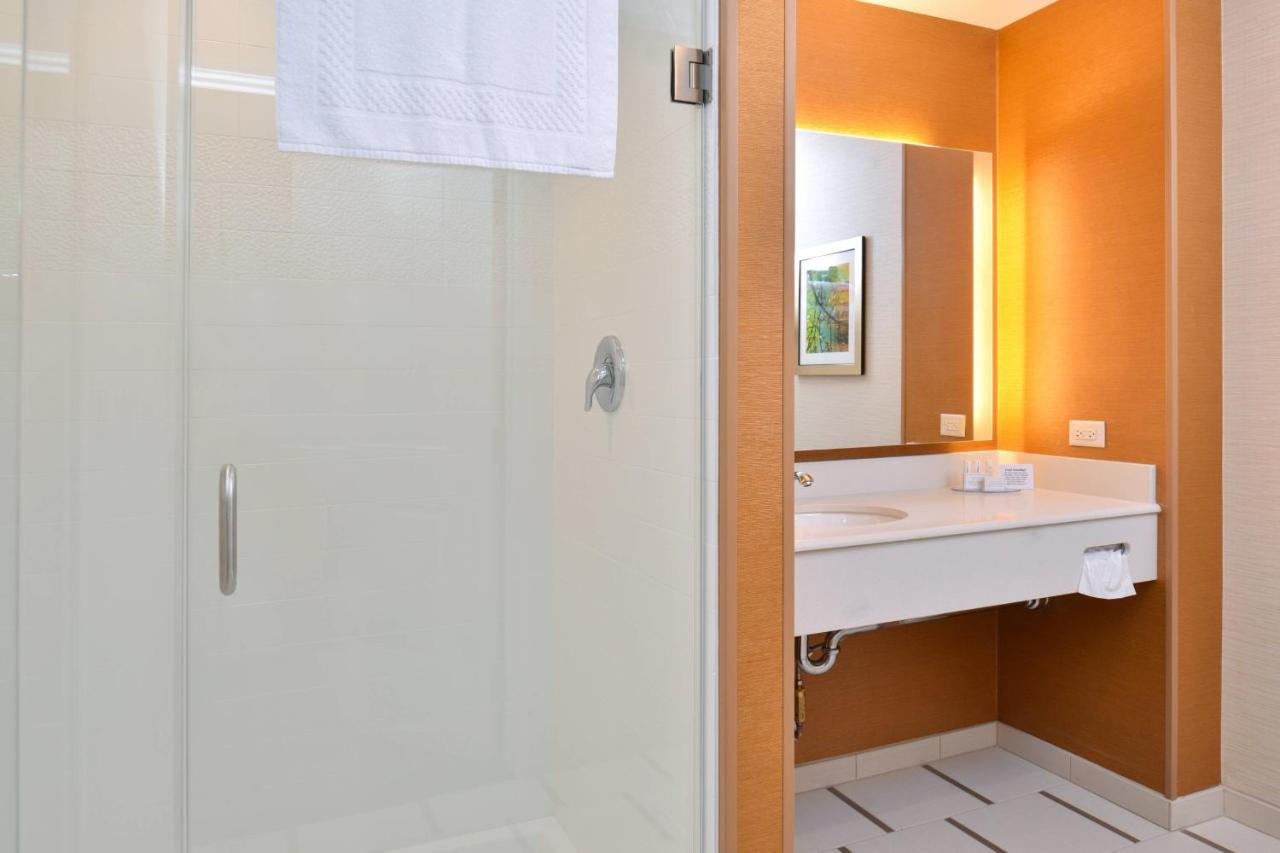 | Fairfield Inn & Suites Sacramento Airport Woodland