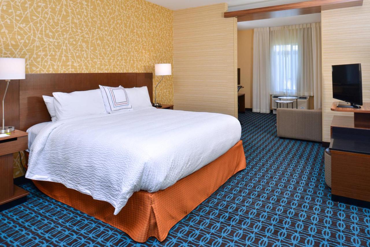 | Fairfield Inn & Suites Sacramento Airport Woodland