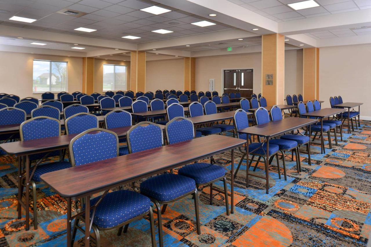 | Fairfield Inn & Suites Sacramento Airport Woodland