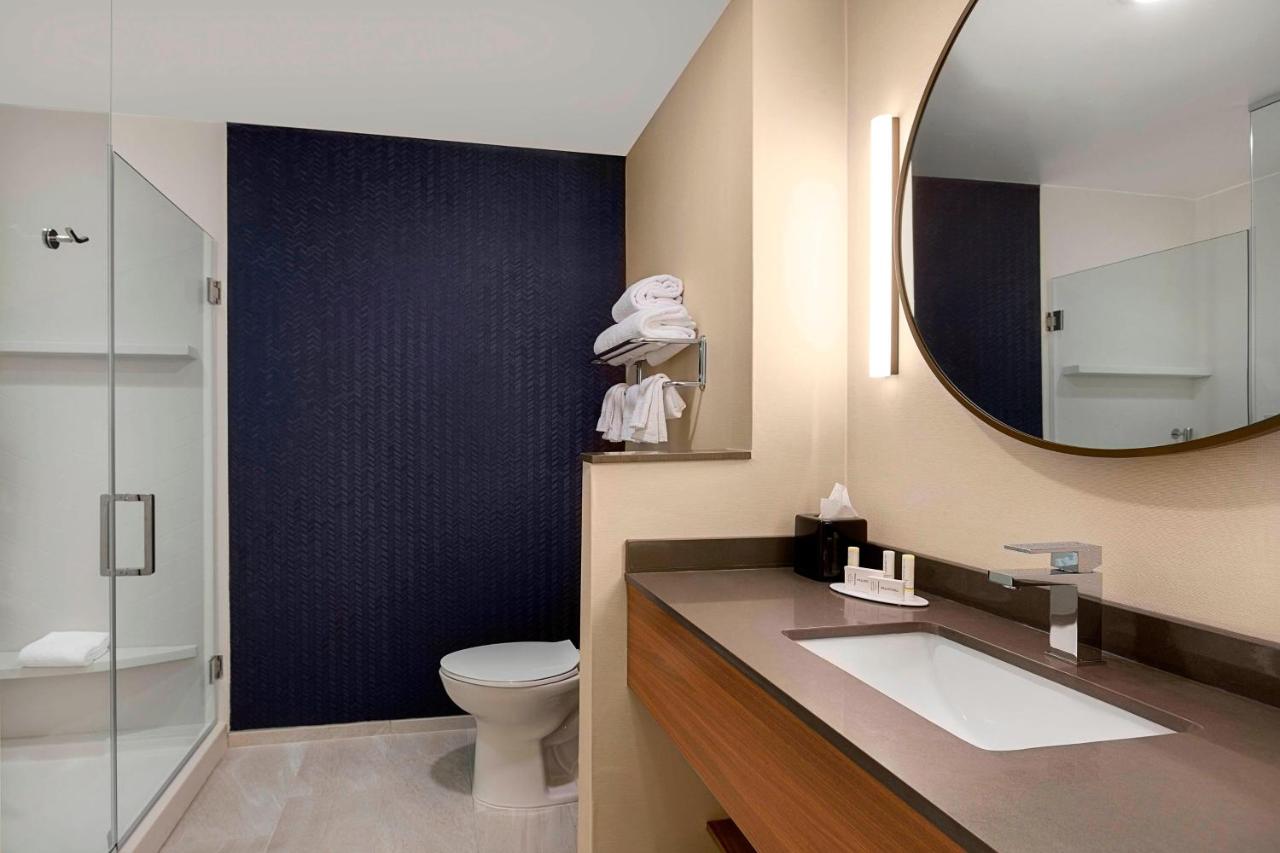 | Fairfield Inn & Suites by Marriott Shelby