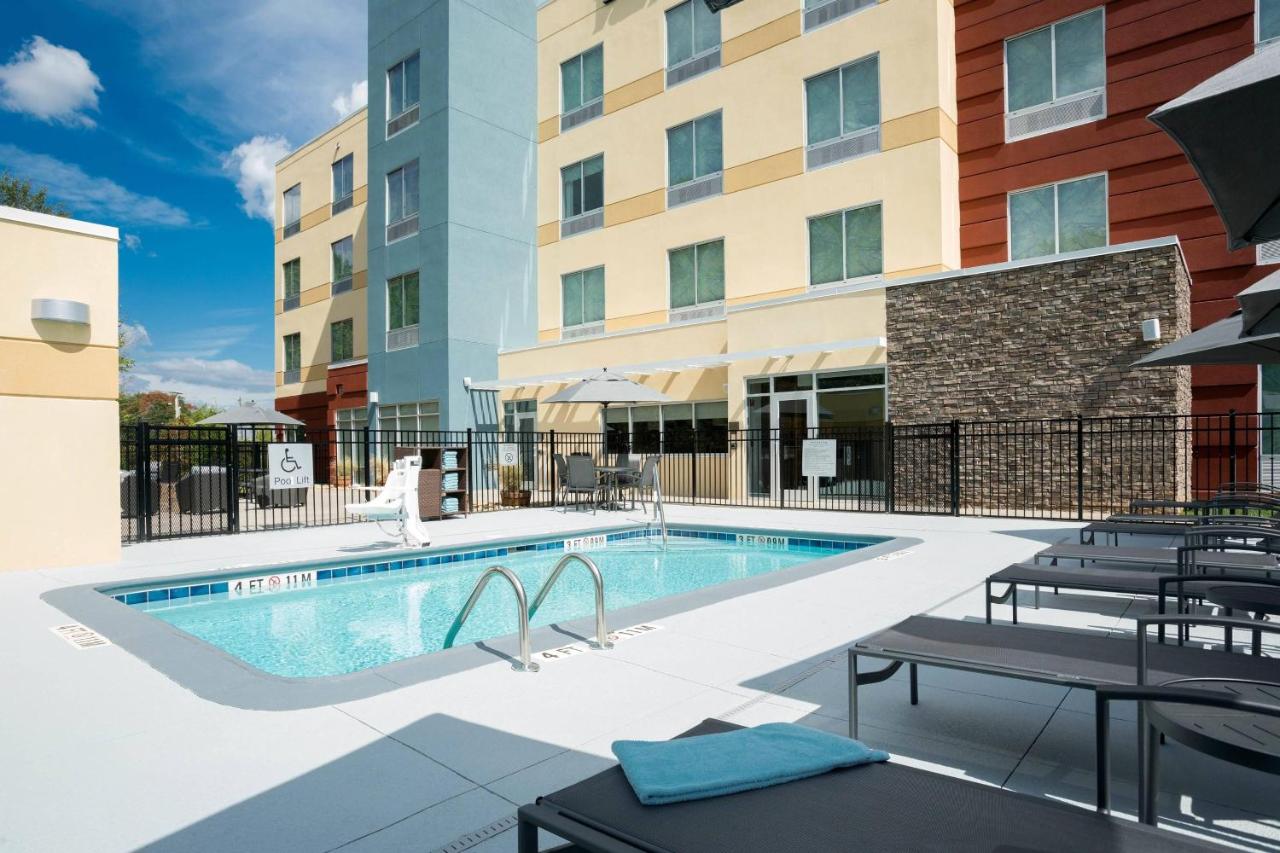 | Fairfield Inn & Suites by Marriott Shelby