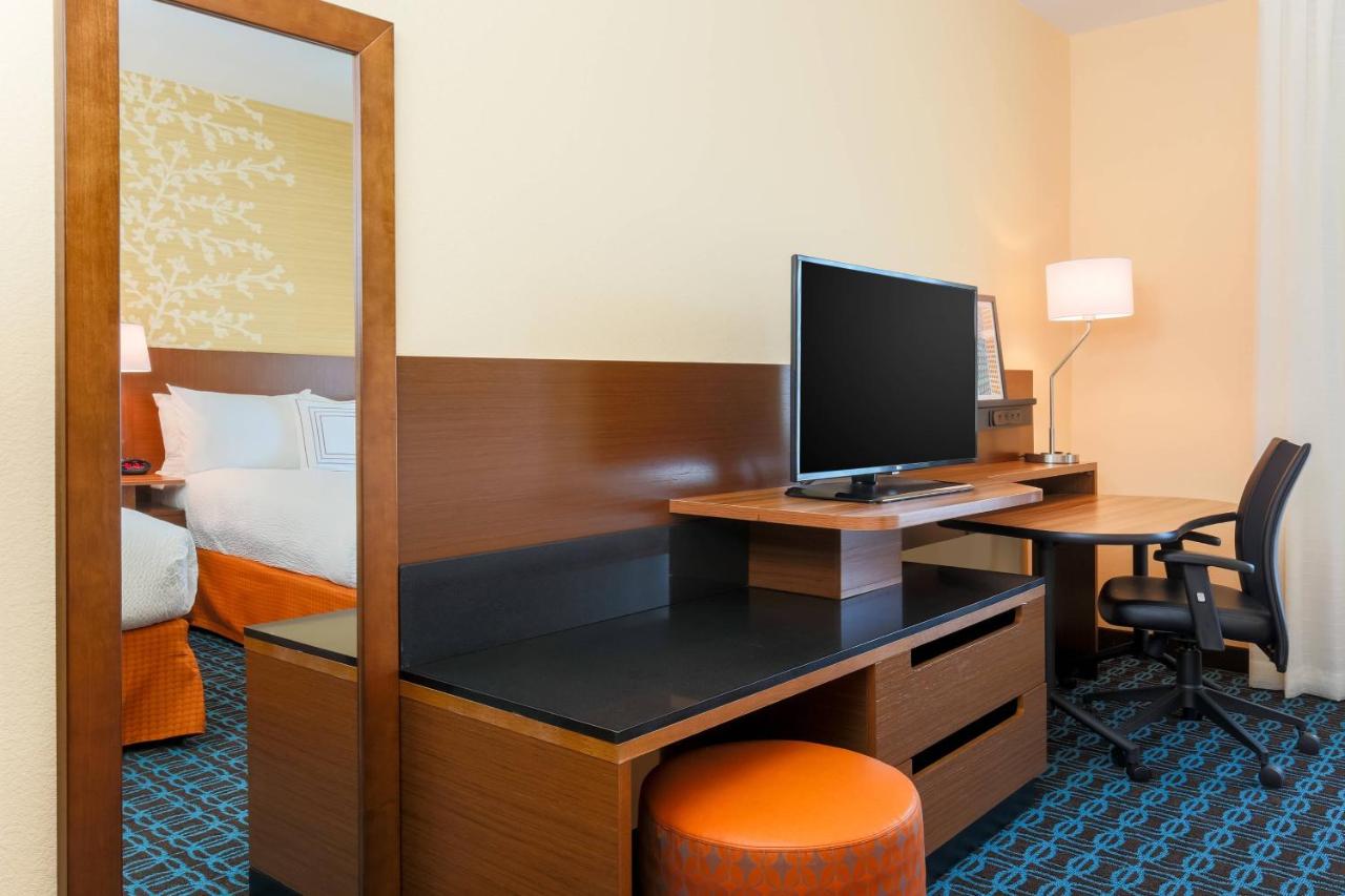 | Fairfield Inn & Suites Cotulla
