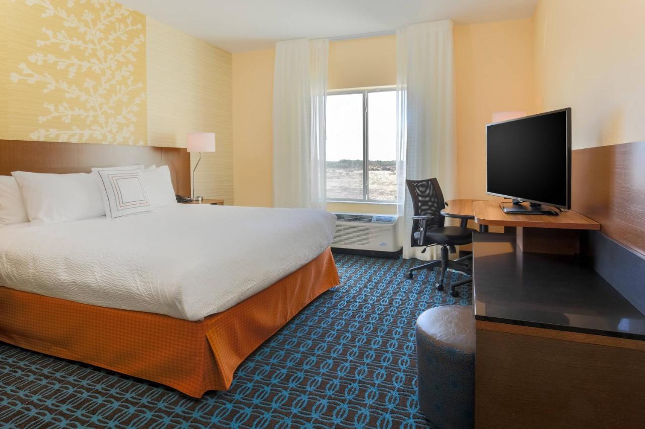 | Fairfield Inn & Suites Cotulla