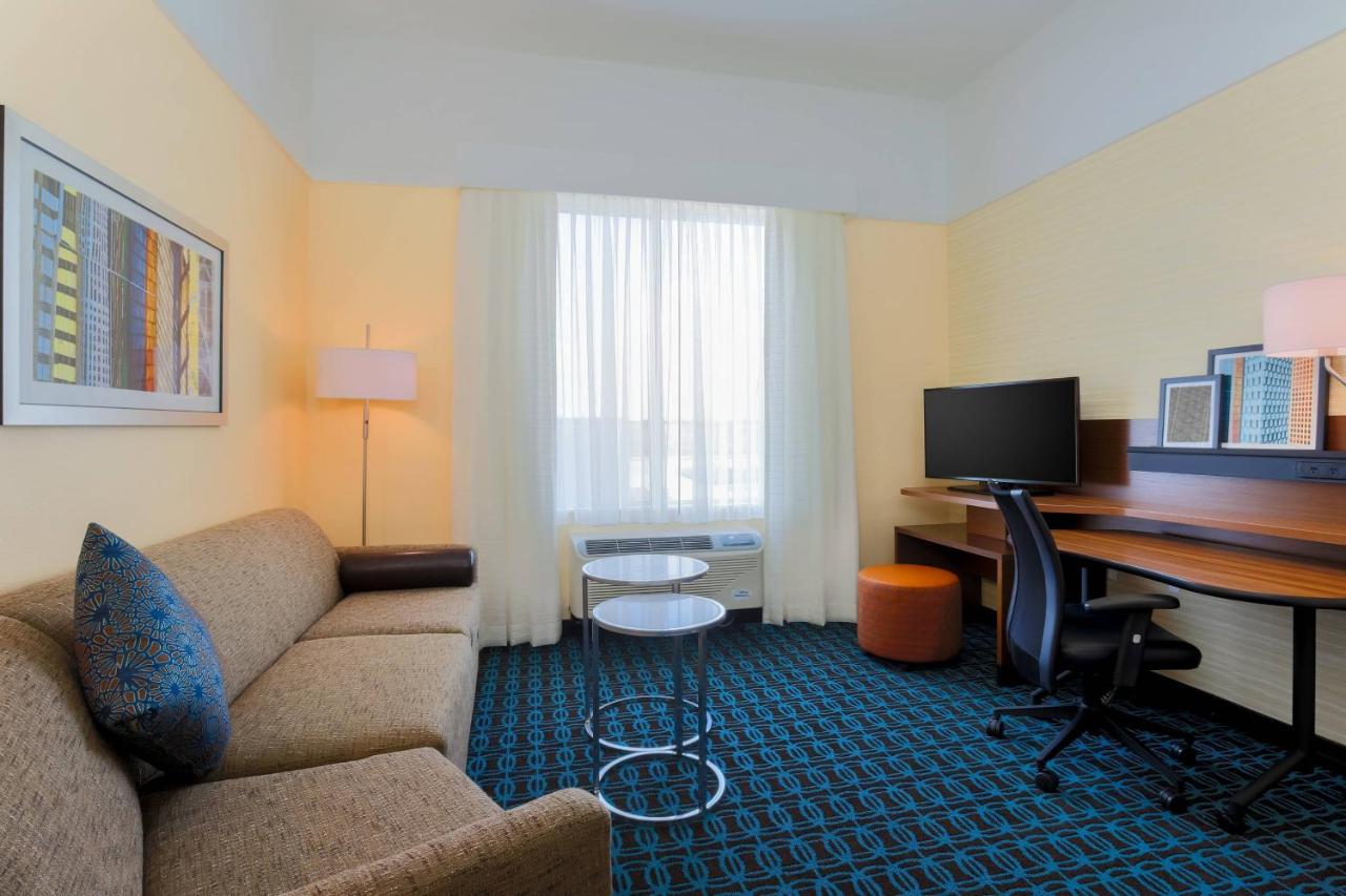 | Fairfield Inn & Suites Cotulla