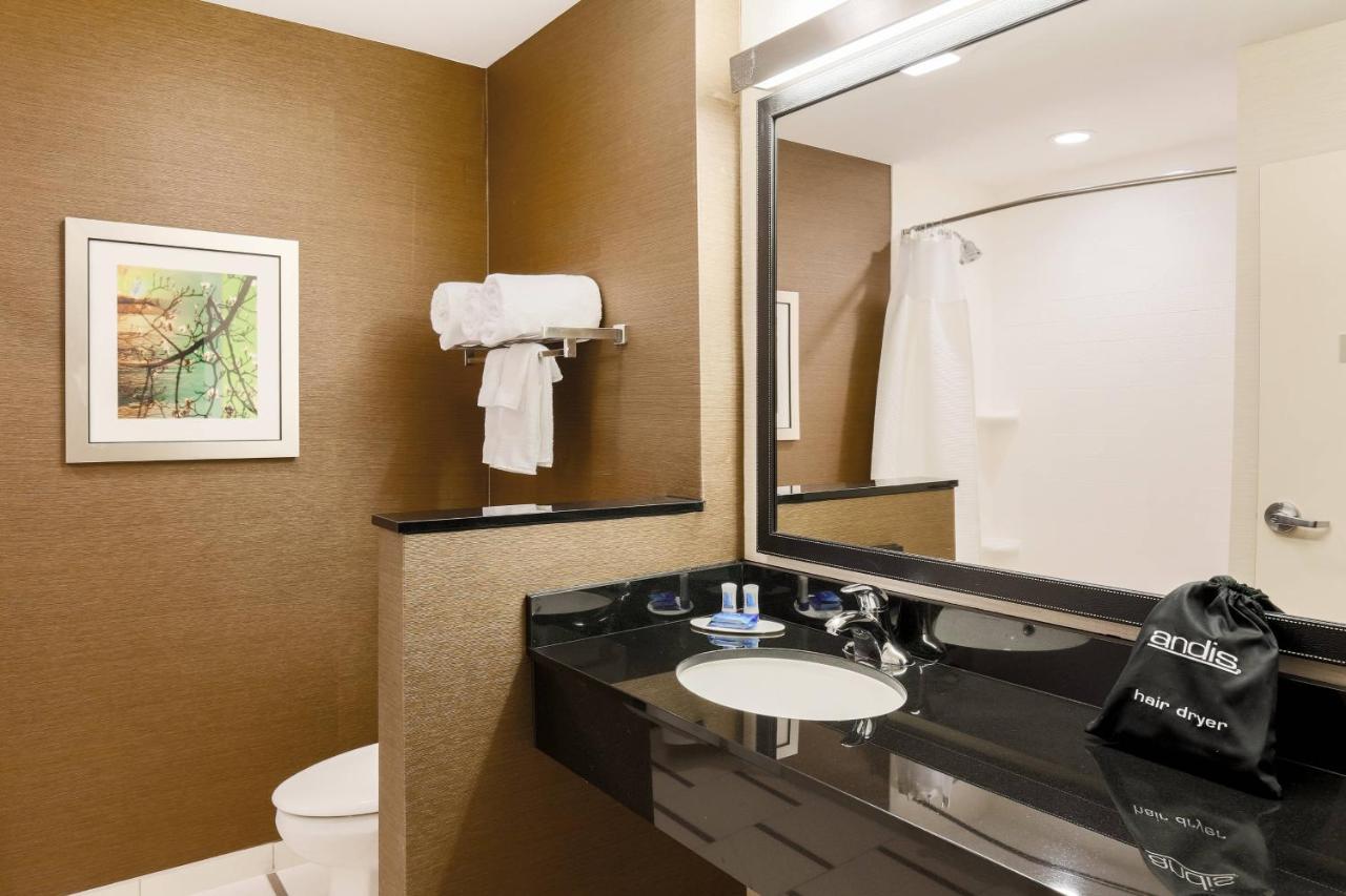 | Fairfield Inn & Suites Cotulla
