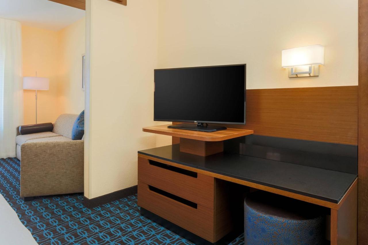 | Fairfield Inn & Suites Cotulla