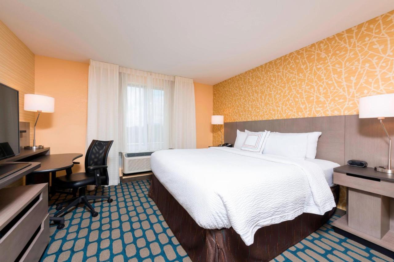 | Fairfield Inn & Suites Medina