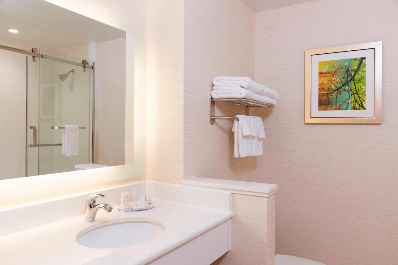 | Fairfield Inn & Suites Medina