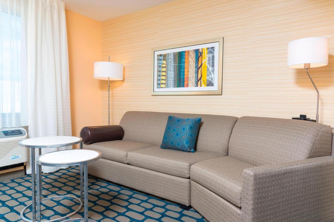 | Fairfield Inn & Suites Medina