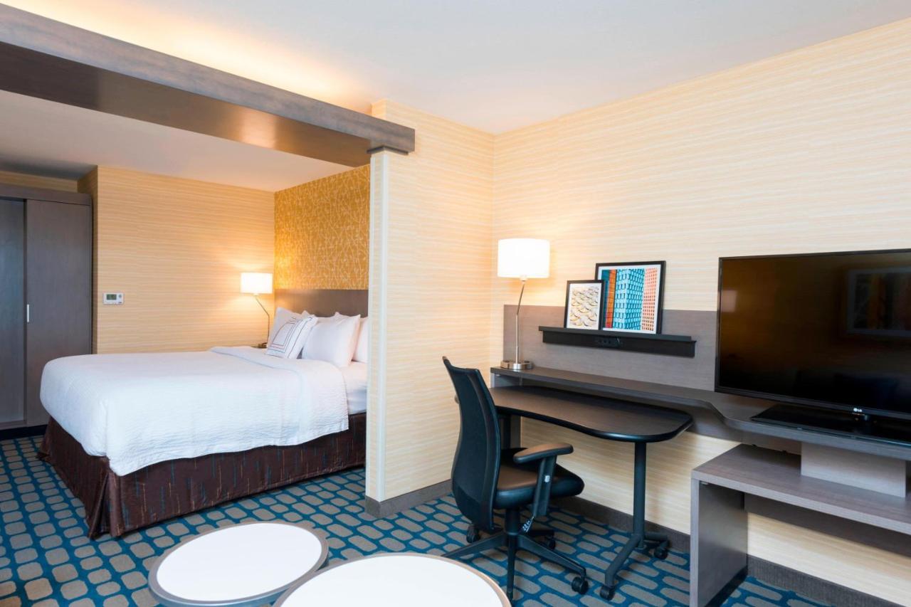 | Fairfield Inn & Suites Medina