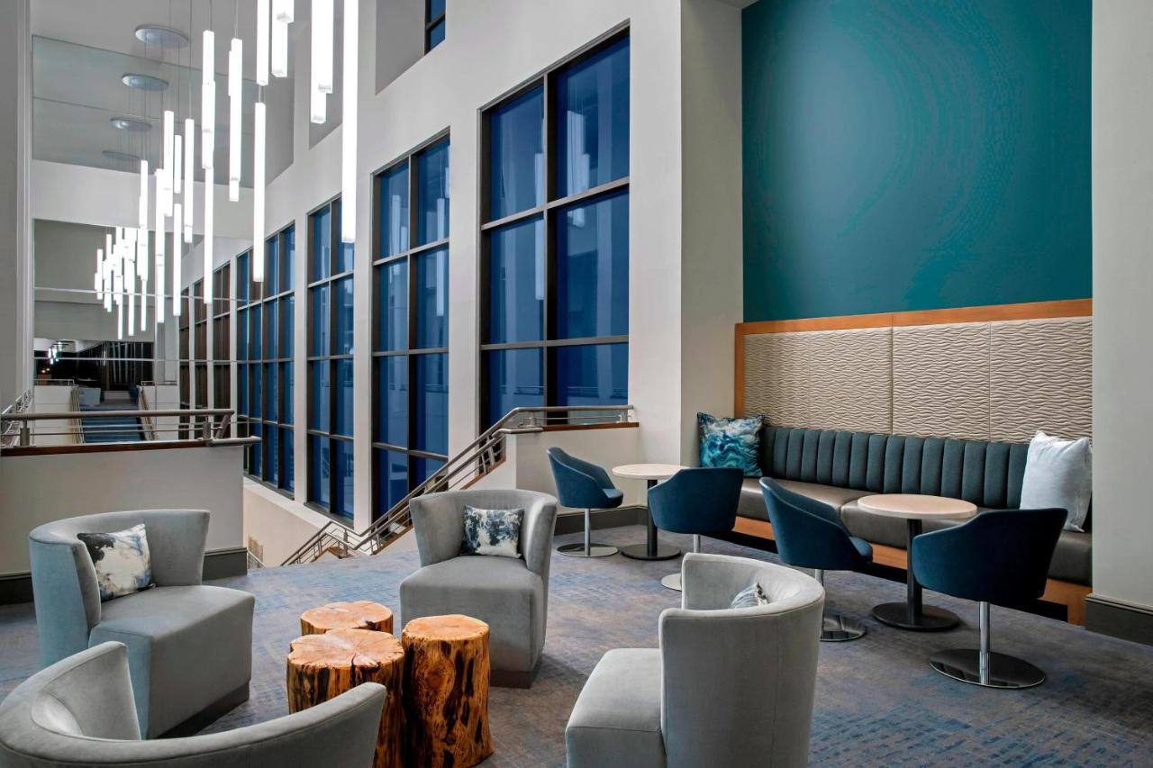 | Delta Hotels by Marriott Richmond Downtown