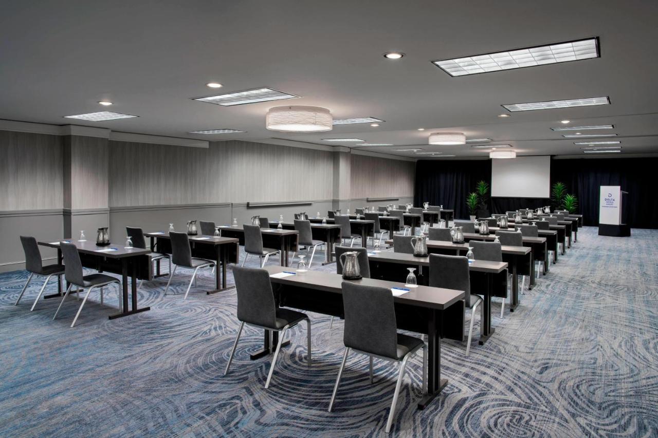 | Delta Hotels by Marriott Richmond Downtown
