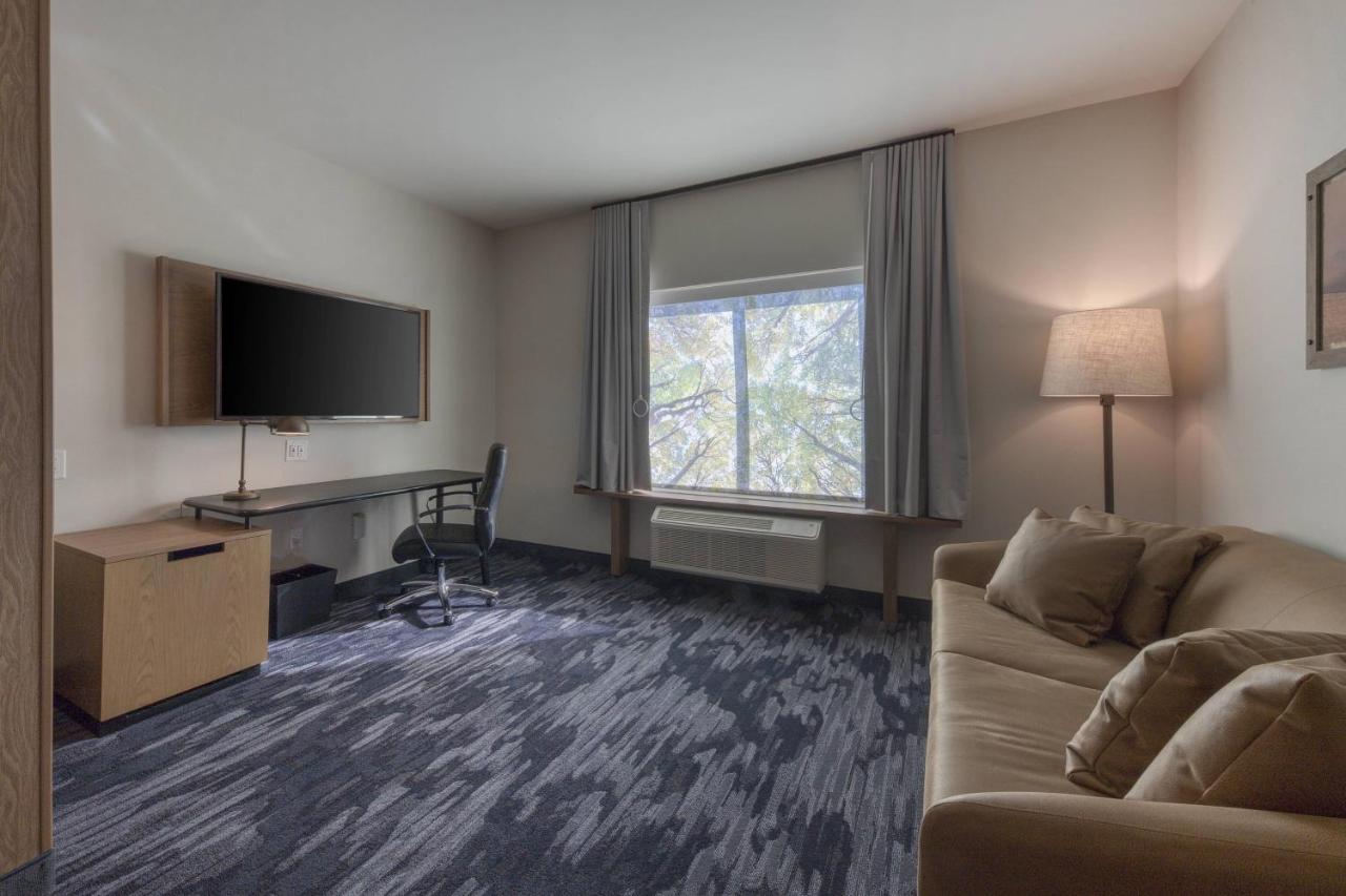 Fairfield Inn & Suites by Marriott Charlotte Belmont