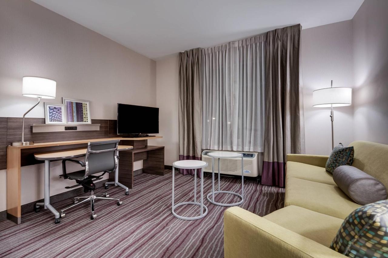 | Fairfield Inn & Suites by Marriott Chicago Schaumburg